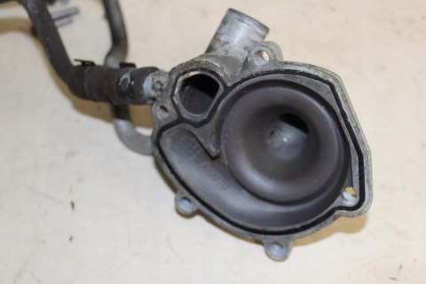 BMW F800 ST POKRYWA POMPY WODY + PRZEWODY