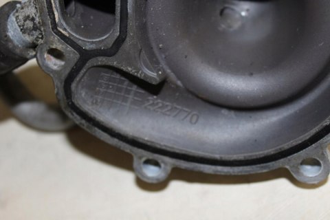 BMW F800 ST POKRYWA POMPY WODY + PRZEWODY