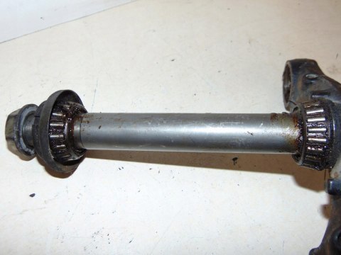 HONDA VF400 PÓŁKA DOLNA SZTYCA + ŁOŻYSKA