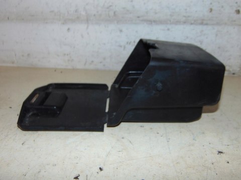 HONDA VF400 SCHOWEK POD SIEDZENIE