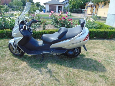 SUZUKI AN400 K2 BURGMAN OWIEWKA CENTRALNA