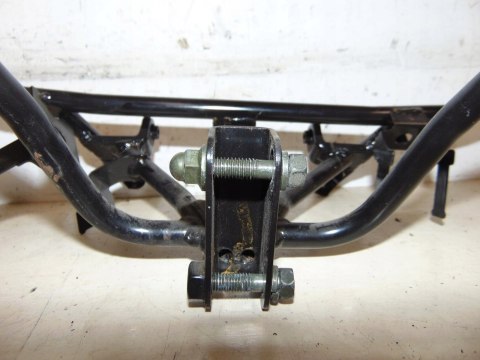 SUZUKI AN400 K2 BURGMAN STELAŻ CZASZY