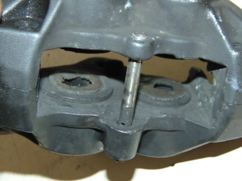 BMW R1150 RT ZACISK HAMULCOWY LEWY PRZÓD.