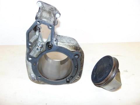 BMW R1150 RT CYLINDER LEWY + TŁOK + PIERŚCIENIE