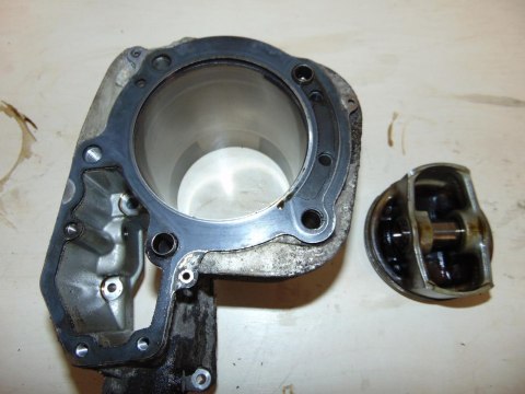 BMW R1150 RT CYLINDER PRAWY + TŁOK + PIERŚCIENIE