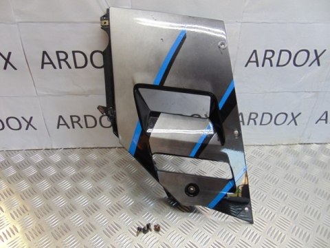 SUZUKI GSX-R750 OWIEWKA BOK PRAWY