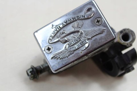 YAMAHA XV1000 VIRAGO 56X POMPA PRAWA HAMULCOWA