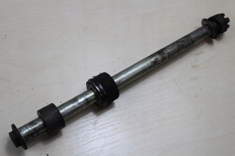 KAWASAKI LTD450 LTD454 OŚKA KOŁA FELGI TYŁ