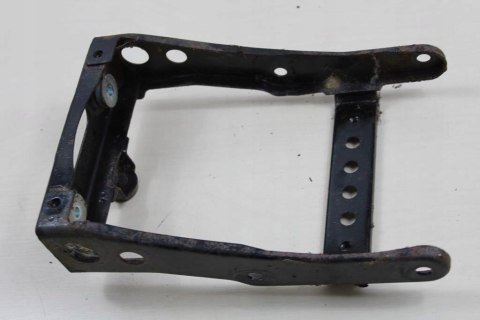 KAWASAKI LTD450 LTD454 STELAŻ UCHWYT BŁOTNIKA TYŁ