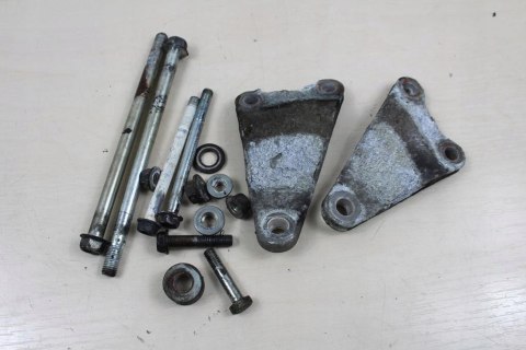 HONDA XL600V TRANSALP PD06 ŚRUBY SILNIKA + UCHWYTY