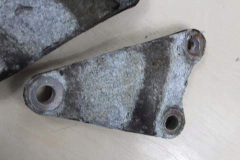 HONDA XL600V TRANSALP PD06 ŚRUBY SILNIKA + UCHWYTY