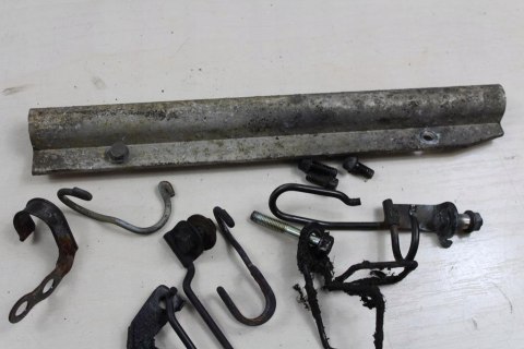 HONDA XL600V TRANSALP PD06 UCHWYTY LINEK PRZEWODÓW