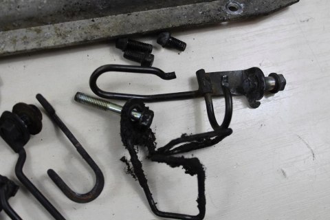 HONDA XL600V TRANSALP PD06 UCHWYTY LINEK PRZEWODÓW