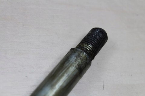 YAMAHA XV535 2YL VIRAGO OŚKA KOŁA FELGI PRZÓD