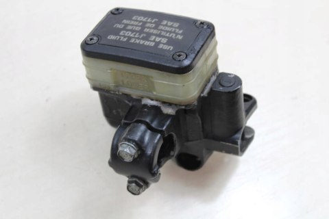 HONDA CX500 POMPA HAMULCOWA PRAWA PRZÓD