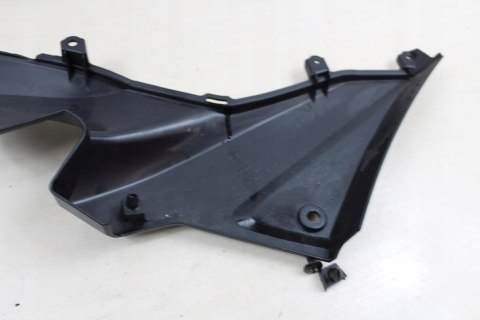 HONDA CB125F GLR125 JC74 OWIEWKA PRAWA POD SIEDZEN