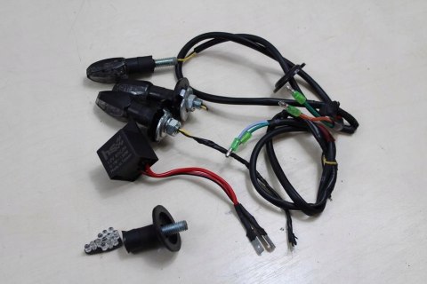 HONDA CB125F GLR125 JC74 KIERUNKOWSKAZY LED