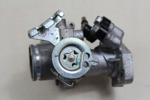 HONDA CB125F GLR125 JC74 PRZEPUSTNICA