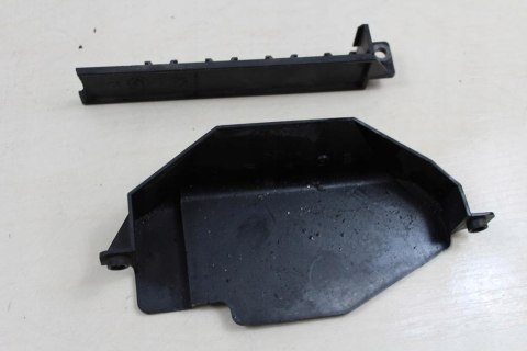 BMW R1100 RS UCHWYT OSŁONA LEWA PRAWA 2306322