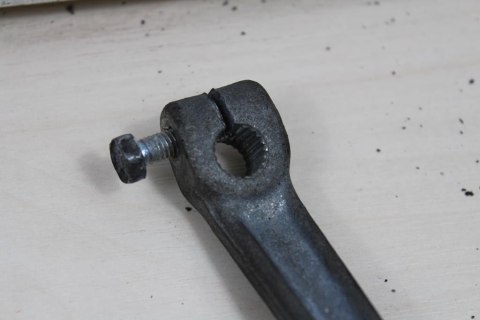 KAWASAKI BN125 ELIMINATOR LINKA CIĘGNO HAMULCA TYŁ