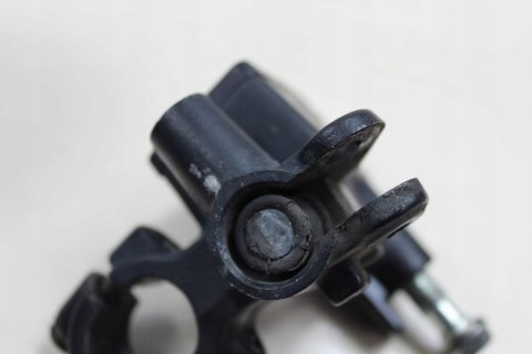 KAWASAKI BN125 ELIMINATOR POMPA HAMULCOWA PRAWA