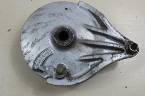 KAWASAKI BN125 ELIMINATOR BĘBEN HAMULCOWY TYŁ