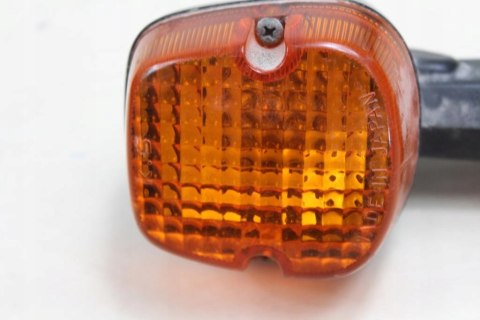 HONDA CB400 N KIERUNKOWSKAZ PRAWY TYŁ