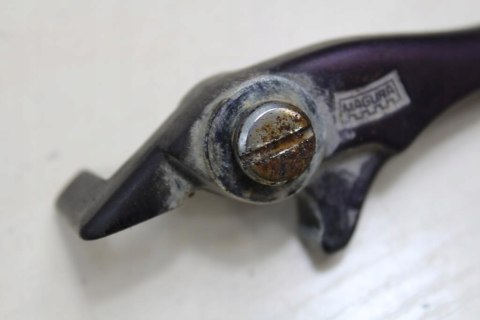 HONDA CB400 N KLAMKA PRAWA HAMULCA PRZÓD