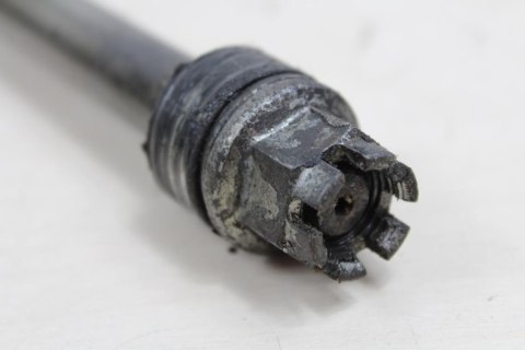 HONDA CB400 N OŚKA KOŁA FELGI PRZÓD