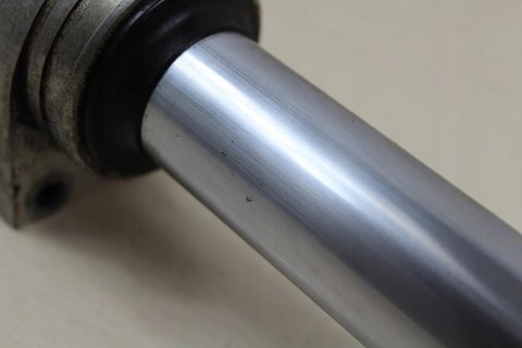 HONDA VF750 RC07 SABRE LAGA AMORTYZATOR PRAWA PRZÓ
