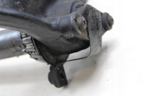 HONDA VF750 RC07 SABRE PÓŁKA DOLNA