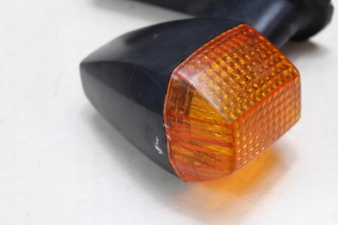 KAWASAKI GPX600 R KIERUNKOWSKAZ PRAWY PRZÓD
