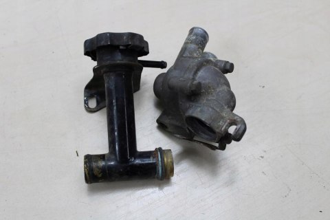 KAWASAKI EN500 VULCAN TERMOSTAT WLEW OBUDOWA