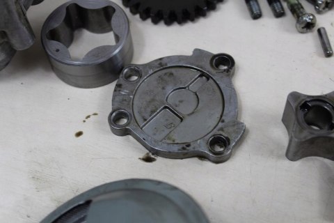 KAWASAKI EN500 VULCAN POMPA OLEJU SMOK
