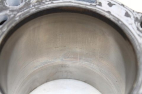 SUZUKI DL1000 V-STROM CYLINDER TYŁ TŁOK PIERŚCIENI