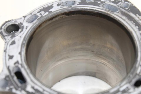 SUZUKI DL1000 V-STROM CYLINDER TYŁ TŁOK PIERŚCIENI
