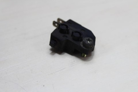 SUZUKI SV650 S K3 CZUJNIK ŚWIATŁA STOP PRZÓD