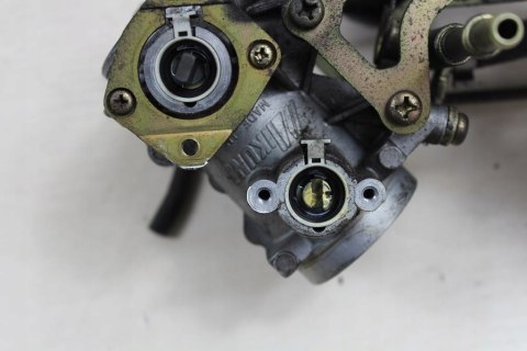 SUZUKI SV650 S K3 PRZEPUSTNICE MIKUNI PRZEPUSTNICA