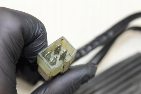 HONDA CB900 HORNET SC48 REGULATOR NAPIĘCIA
