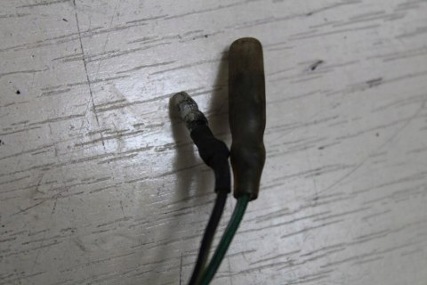 KAWASAKI ZX7R ZX-7R CZUJNIK STOPKI BOCZNEJ KOSY