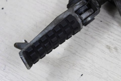 KAWASAKI ZX7R ZX-7R SET PRAWY PRZÓD + PODNÓŻEK