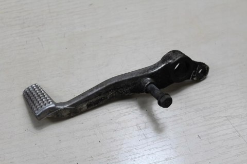 KAWASAKI ZX7R ZX-7R DŹWIGNIA HAMULCA NOŻNEGO PRAWA