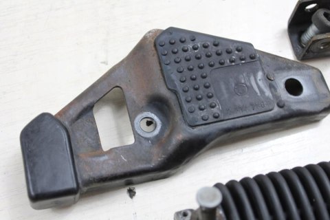BMW R1100 RS SET PRAWY TYŁ PODNÓZEK 2314728