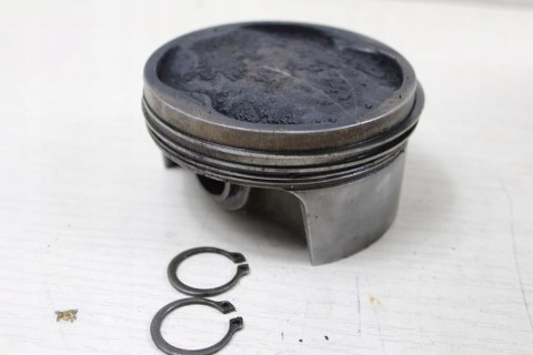 BMW R1100 RS CYLINDER LEWY TŁOK 1340727