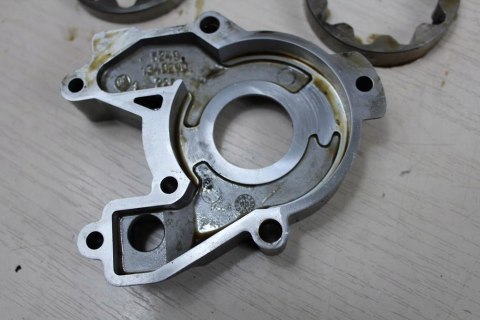 BMW R1100 RS POMPA OLEJU 1340290