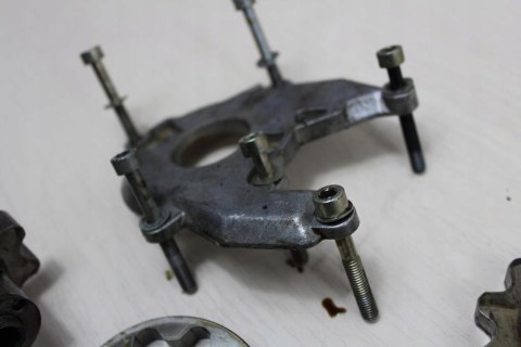 BMW R1100 RS POMPA OLEJU 1340290