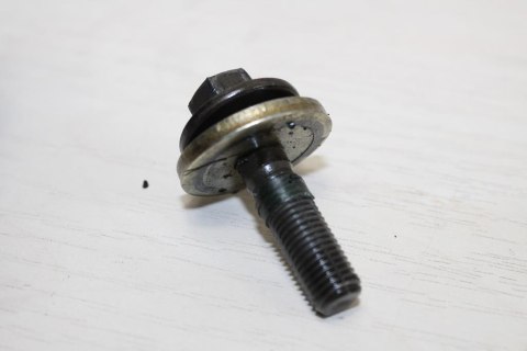 YAMAHA XZ550 ŚRUBA MAGNETA KOŁA MAGNESOWEGO