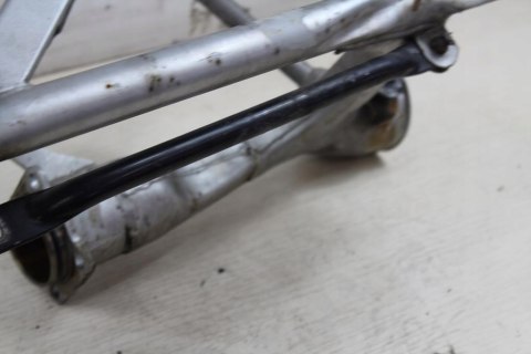 YAMAHA XZ550 WAHACZ TYŁ