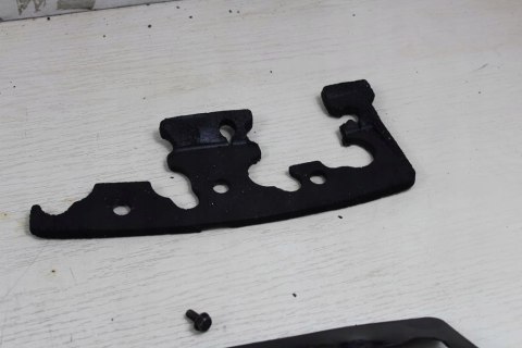 KAWASAKI ZX6R F1 95 OSŁONA GŁOWICY SILNIKA PLASTIK