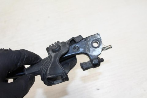 YAMAHA XZ550 KLAMKA HAMULCA PRZÓD PRAWA